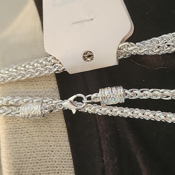 Necklace set - Picture 4 of 4